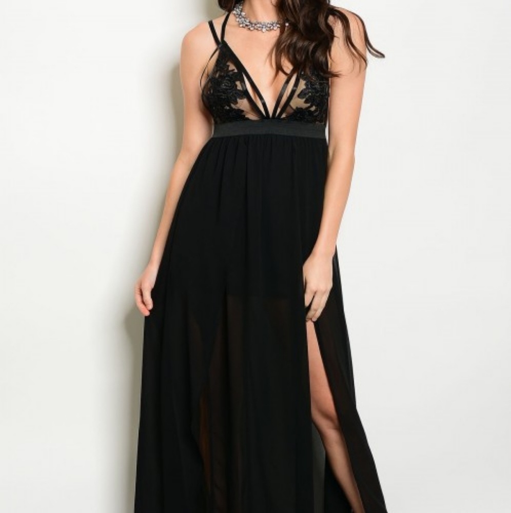 Fashion Nova Black dress